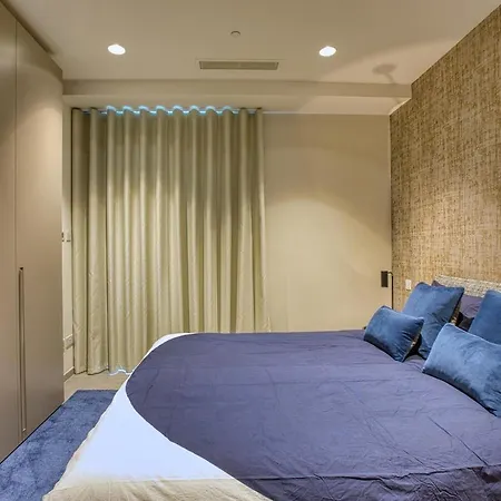 Stunning In The Iconic Mercury Tower *