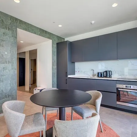 Apartament Stunning In The Iconic Mercury Tower St. Julian's