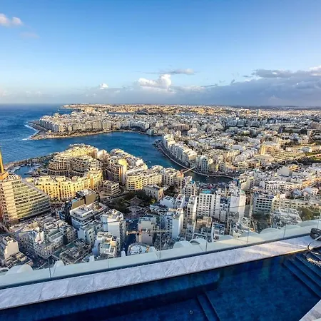Stunning In The Iconic Mercury Tower * Saint Julian's