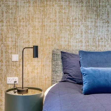 Apartment Stunning In The Iconic Mercury Tower Saint Julian's