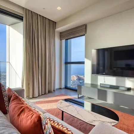 Stunning In The Iconic Mercury Tower Apartment Saint Julian's