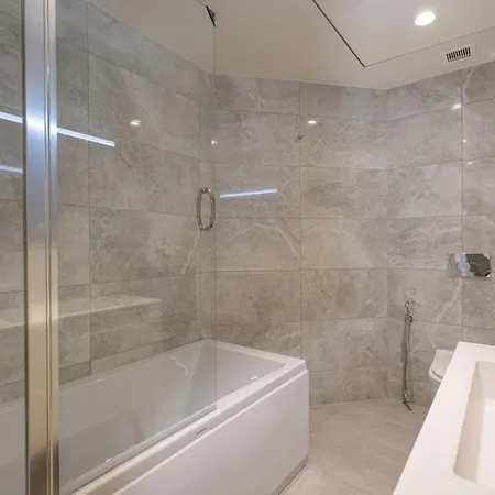 Apartment Stunning In The Iconic Mercury Tower Saint Julian's